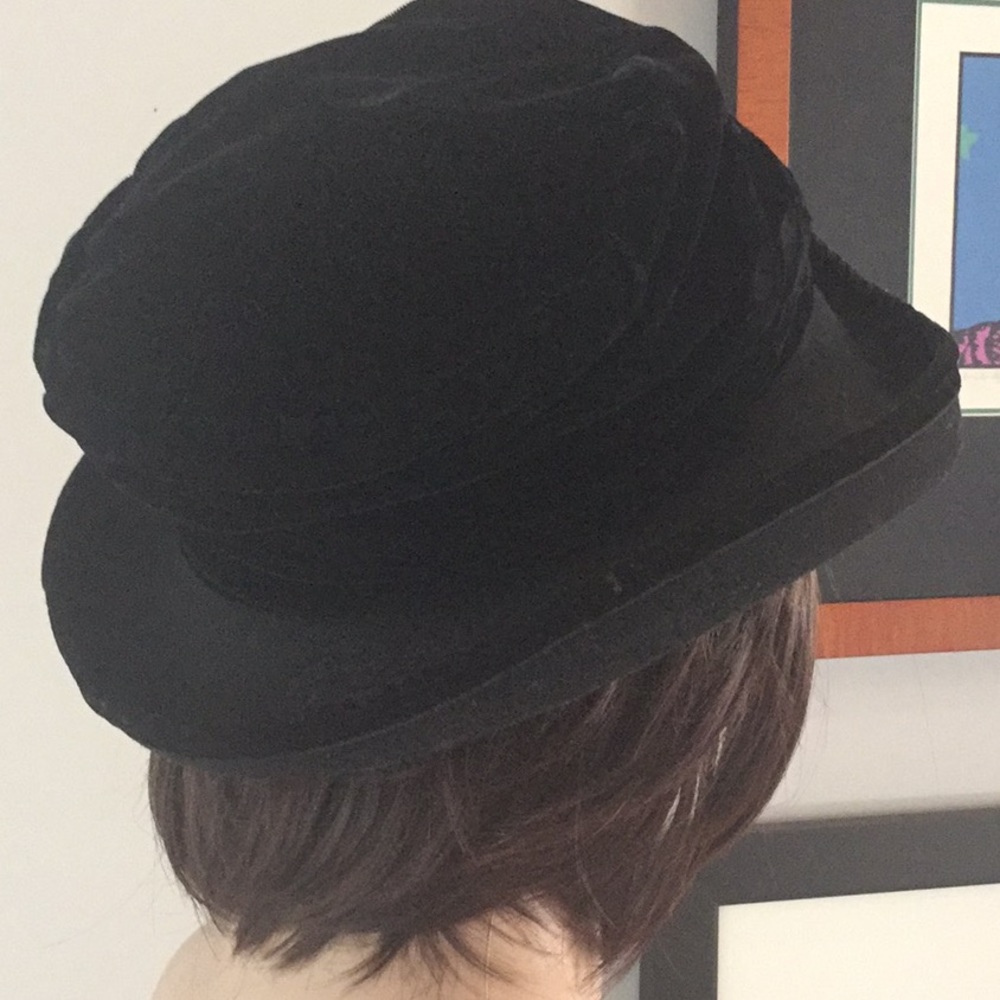 Hat - Picture 3 of 5